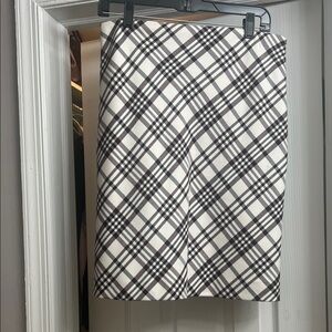 NWT Express Classic Black, Cranberry and White Plaid Skirt, small slit in back